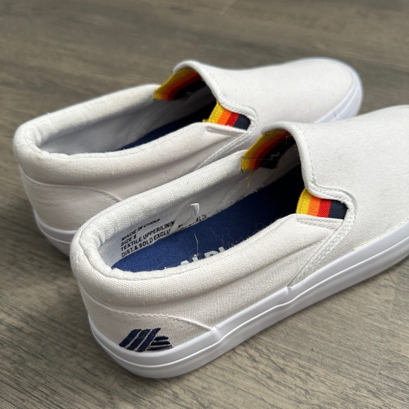 Aldi Gear Slip On Canvas Shoes. Brand new size 8 - Picture 5 of 5
